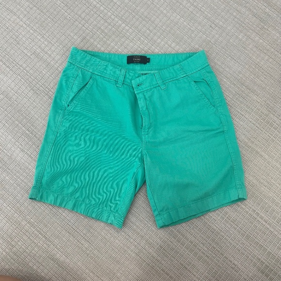 J Crew Chino Sunday Slim bright green teal women’s shorts, size 4 - Picture 1 of 4